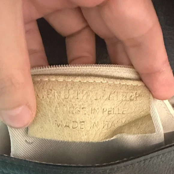 Genuine Italian Leather Crossbody in Black and Tan - Picture 3 of 8